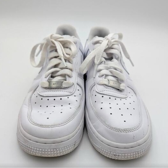 Nike Air Force 1 '07 Low Top Sneakers Shoes Women's Triple White Size US7 EU38 - Picture 2 of 10